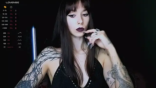 Snapshot of JillVerdon chatting on 05-19-26, 07:21 JillVerdon online show from 05-19-26, 07:21