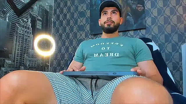 Snapshot of jake_skye chatting on 02-25-26, 02:28 jake skye online show from 02-25-26, 02:28