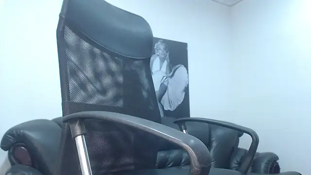 camilleDiaz16 online show from 01-14-26, 09:40