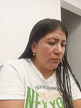 nammy  dirtyhott online show from 06-25-26, 03:39