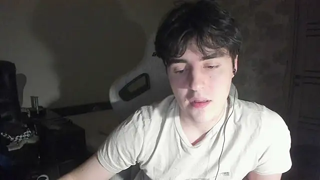 Snapshot of Knuckles17 chatting on 04-07-26, 05:48 Knuckles17 online show from 04-07-26, 05:48