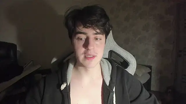 Snapshot of Knuckles17 chatting on 04-23-26, 05:14 Knuckles17 online show from 04-23-26, 05:14