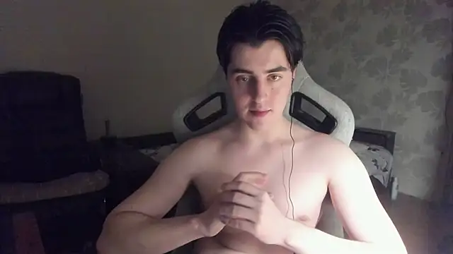 Snapshot of Knuckles17 chatting on 06-17-26, 12:43 Knuckles17 online show from 06-17-26, 12:43