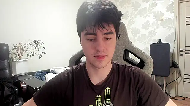 Snapshot of Knuckles17 chatting on 02-15-26, 04:06 Knuckles17 online show from 02-15-26, 04:06