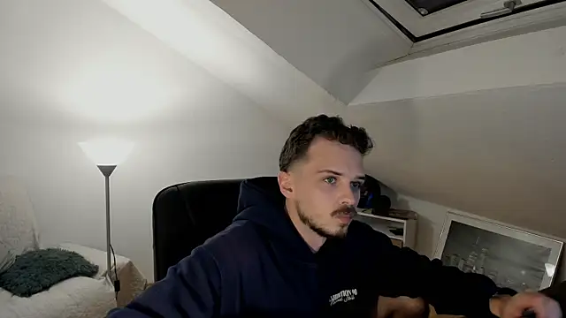 naked psy online show from 09-15-25, 10:32