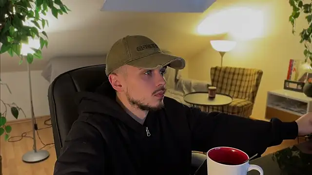 naked psy online show from 11-14-25, 02:43