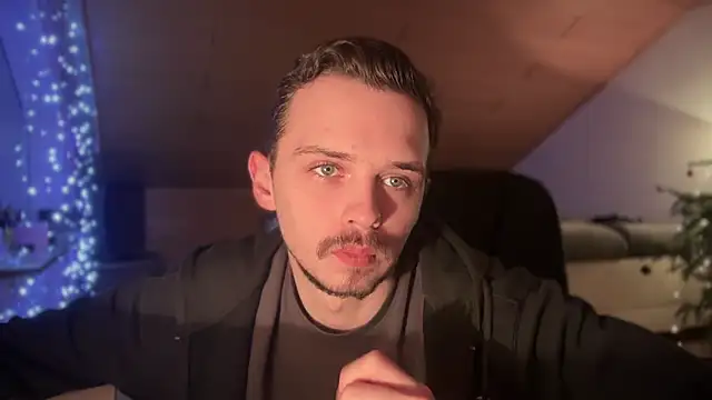 naked psy online show from 01-15-25, 04:36