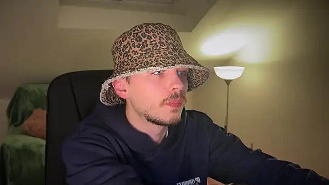 naked psy online show from 03-10-25, 07:29