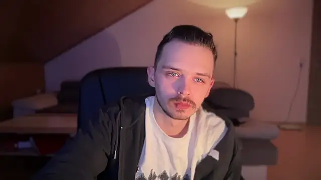 naked psy online show from 02-07-25, 01:04