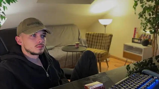 naked psy online show from 11-15-25, 04:27