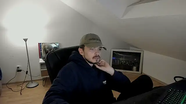 naked psy online show from 10-25-25, 11:05