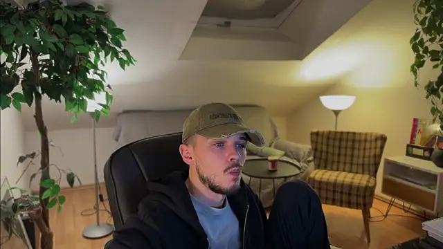 naked psy online show from 11-18-25, 01:54