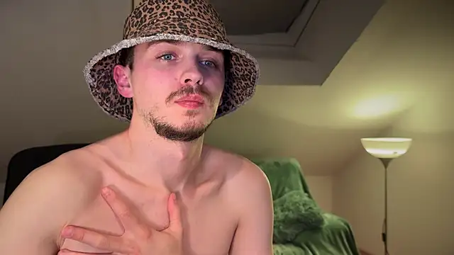 naked psy online show from 03-09-25, 10:41