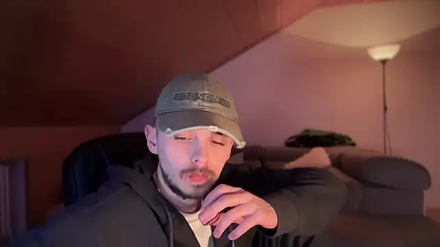 naked psy online show from 02-04-25, 12:40