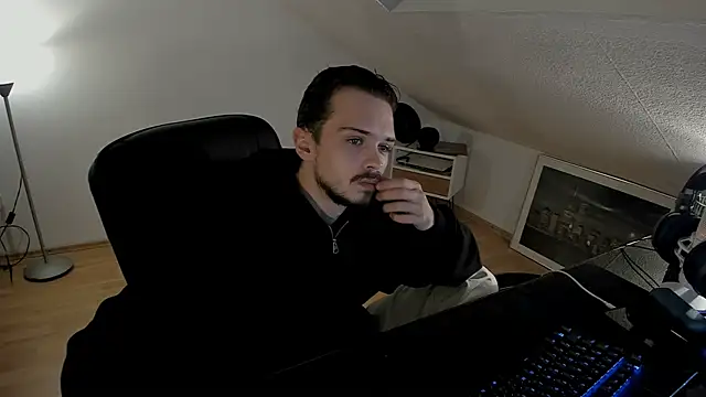 naked psy online show from 10-24-25, 12:53