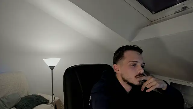 naked psy online show from 09-17-25, 07:05