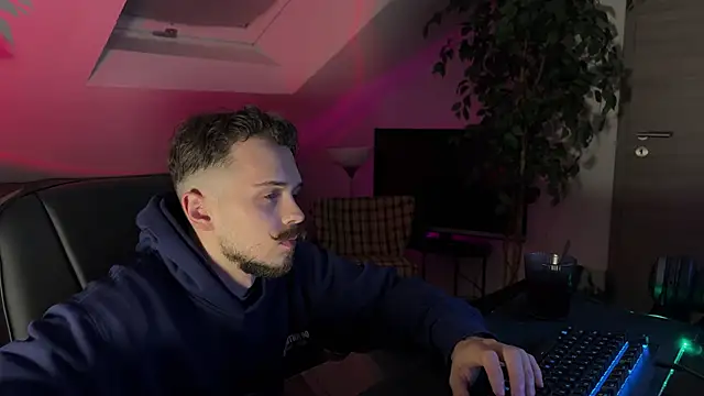 naked psy online show from 02-23-26, 06:52