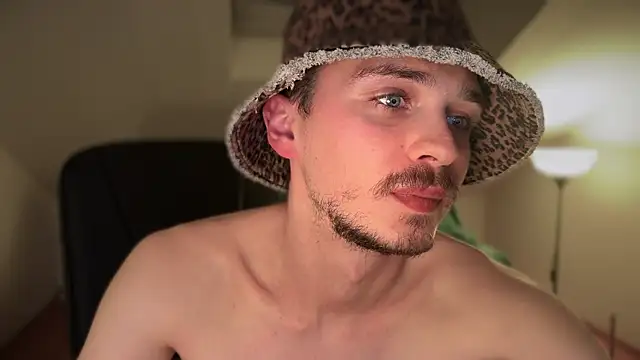 naked psy online show from 03-10-25, 10:34