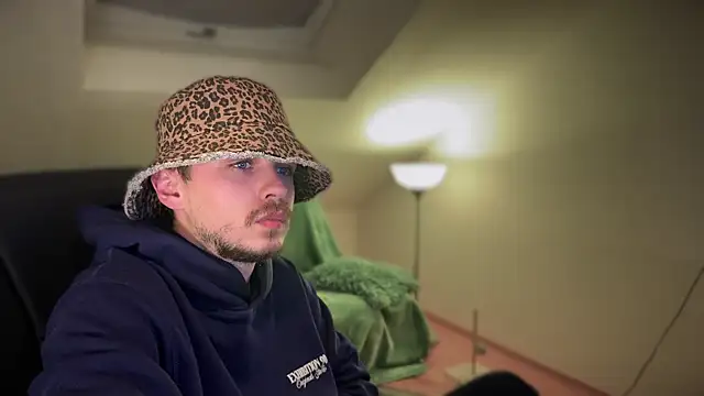 naked psy online show from 03-15-25, 10:44