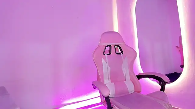  girl fernanda  online show from 10-26-25, 10:15