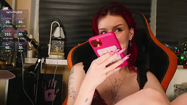 BlueCherryy online show from 12-18-25, 11:47