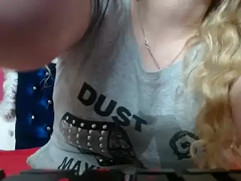 69liamilk69 online show from 12-28-24, 03:37