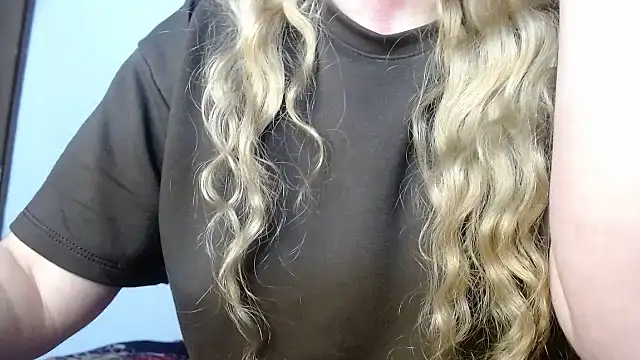 69liamilk69 online show from 02-18-25, 07:43