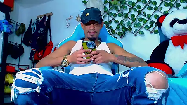 black latin23cm online show from 03-19-26, 10:43