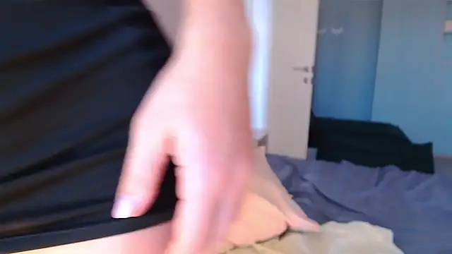 MissSiona online show from 04-08-26, 10:28