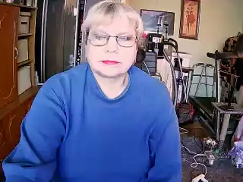 LOLA8888 online show from 11-21-25, 01:10