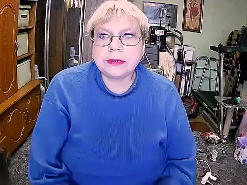 LOLA8888 online show from 11-18-25, 12:19