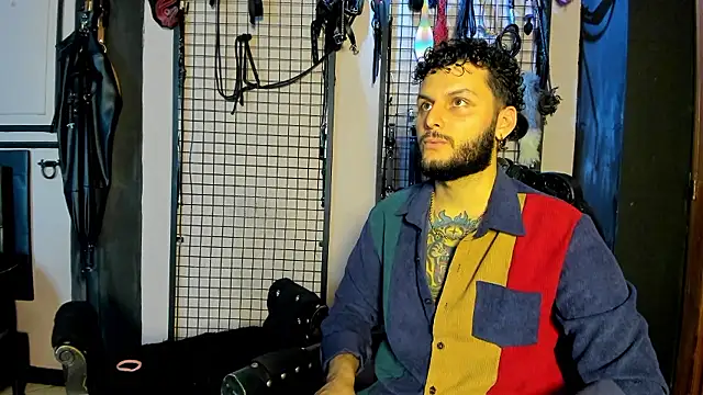 Twisted Fantasy online show from 01-11-26, 10:49