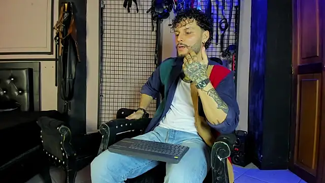 Twisted Fantasy online show from 04-17-26, 03:42