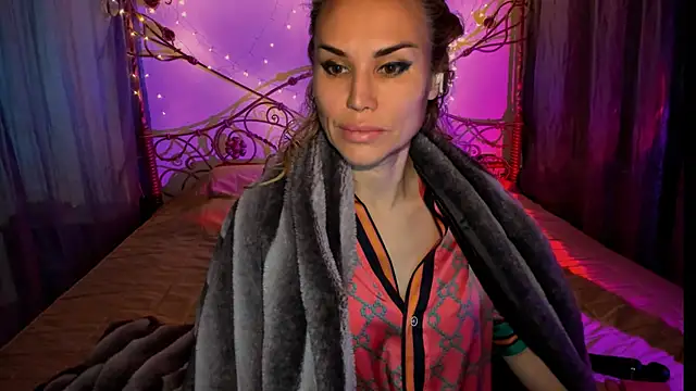 Radmila Queen  online show from 11-27-25, 10:37