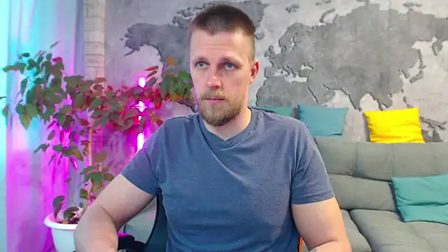 Snapshot of VikingChrisss chatting on 06-12-26, 10:35 VikingChrisss online show from 06-12-26, 10:35