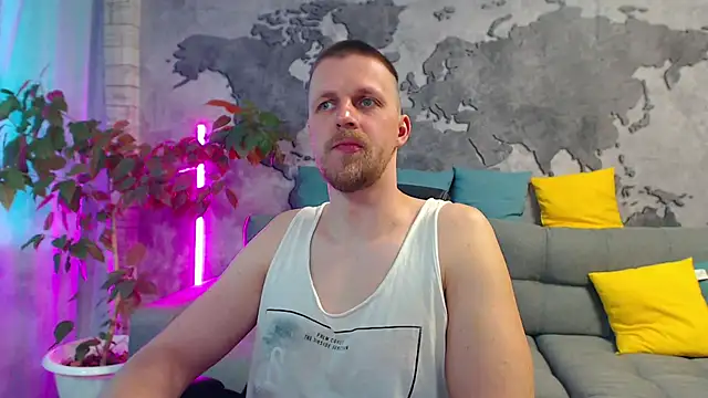 Snapshot of VikingChrisss chatting on 05-15-26, 10:02 VikingChrisss online show from 05-15-26, 10:02