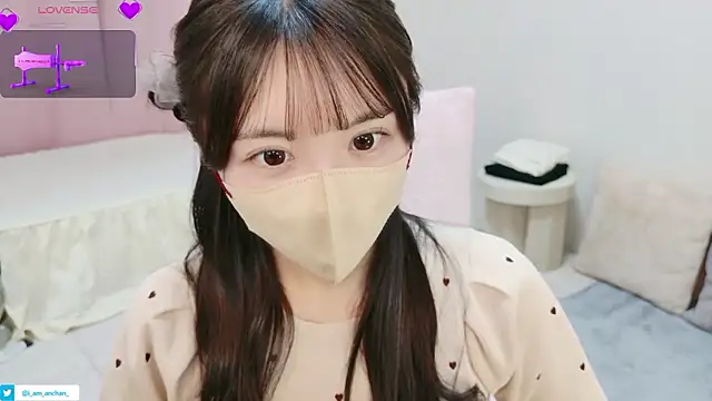 Snapshot of anchan_ chatting on 05-17-26, 01:33 anchan online show from 05-17-26, 01:33