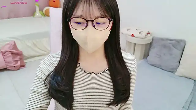 anchan  online show from 02-19-26, 12:46