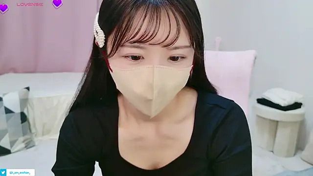 Snapshot of anchan_ chatting on 05-18-26, 01:49 anchan online show from 05-18-26, 01:49