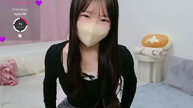 Snapshot of anchan_ chatting on 10-23-25, 02:16 anchan online show from 10-23-25, 02:16