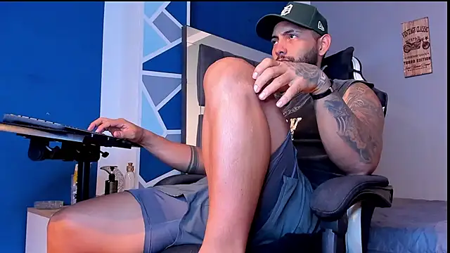 alex oficial online show from 06-19-26, 05:57