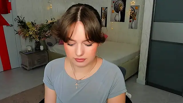 MiracleCurly online show from 03-11-25, 04:07