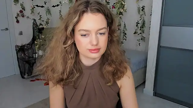 MiracleCurly online show from 10-30-25, 07:22