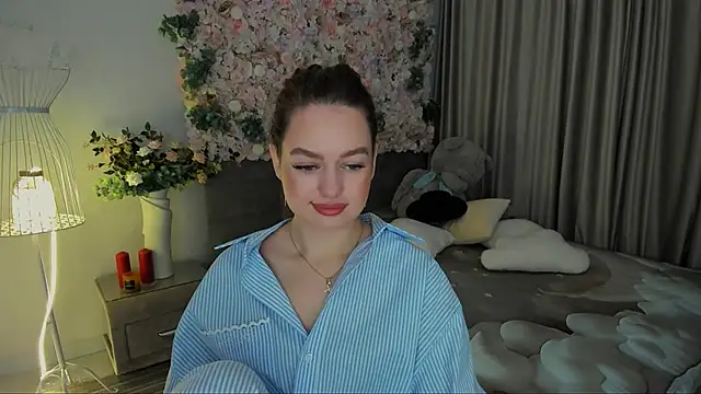 MiracleCurly online show from 11-12-25, 06:12