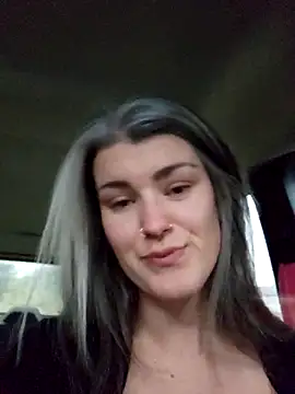 Lilmissvyx online show from 12-15-25, 04:46