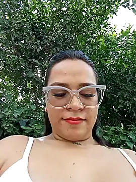 Snapshot of Cristel_Shop chatting on 12-20-24, 06:45 Cristel Shop online show from 12-20-24, 06:45