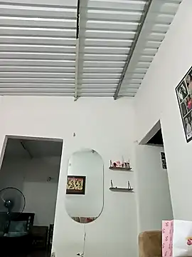 Snapshot of Cristel_Shop chatting on 02-14-25, 10:47 Cristel Shop online show from 02-14-25, 10:47