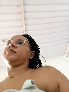 Snapshot of Cristel_Shop chatting on 02-18-25, 08:14 Cristel Shop online show from 02-18-25, 08:14
