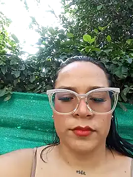 Snapshot of Cristel_Shop chatting on 01-02-25, 07:18 Cristel Shop online show from 01-02-25, 07:18