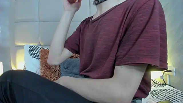 Hecatee 77 online show from 02-12-26, 07:46